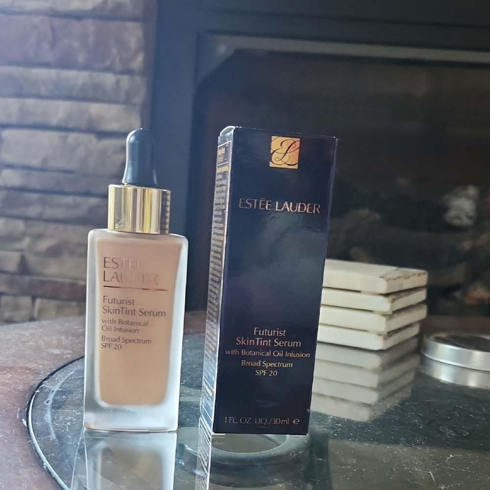 Estee Lauder Futurist Skin Tint Serum - Tan